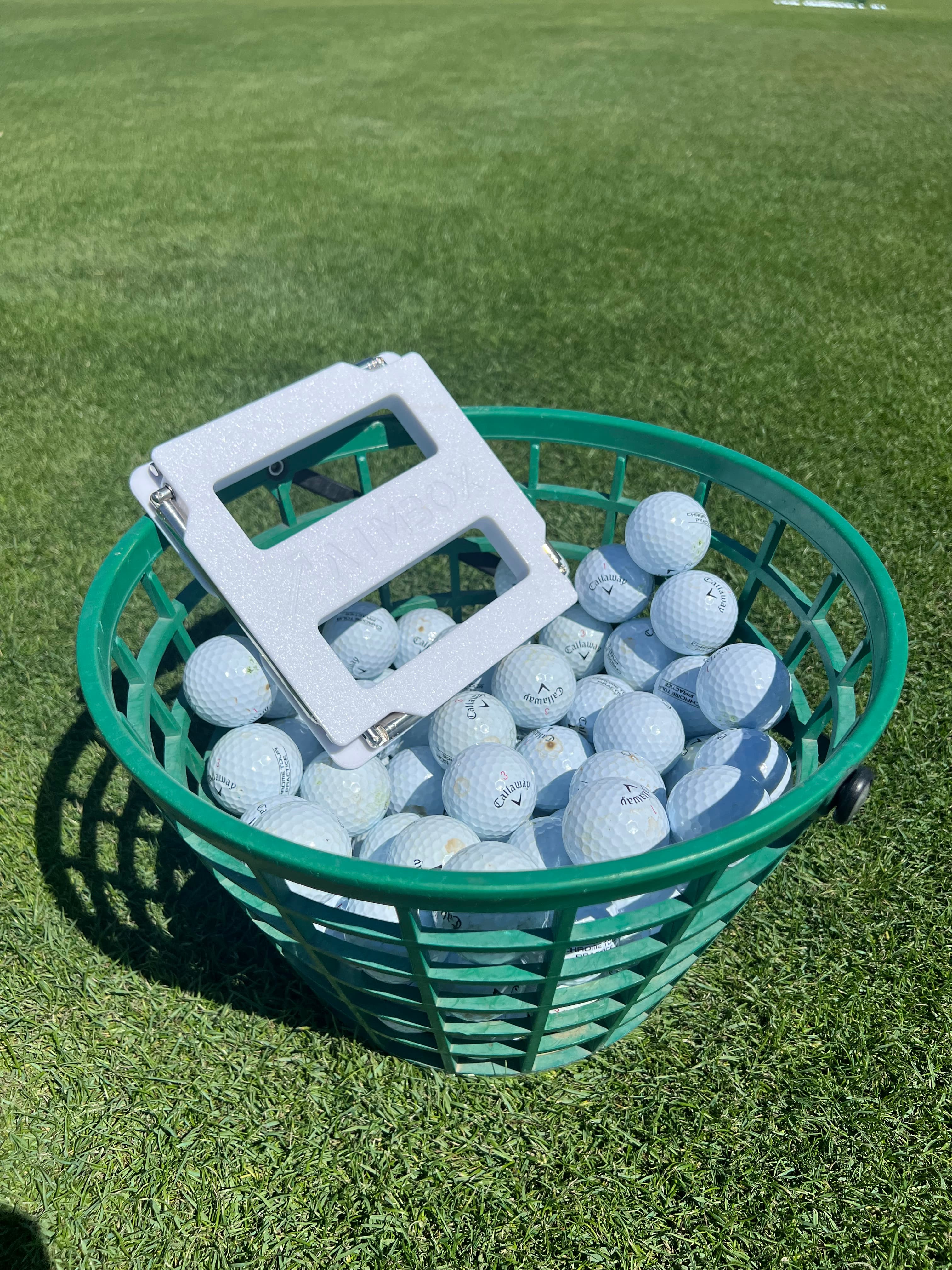 AimBox setup showing a putting alignment line and stroke reference